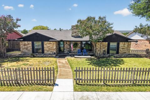 2412 Monticello Drive, Mesquite, TX 75149 — photo 2
