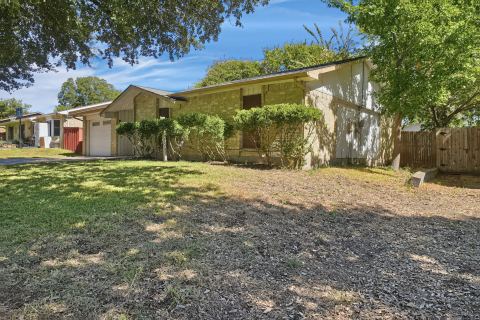 5321 Saddleback Road, Garland, TX 75043 — photo 2