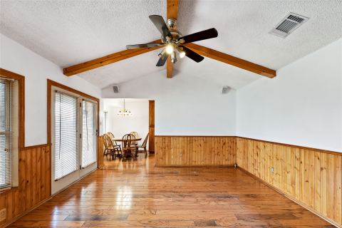 3826 Pendleton Court, Irving, TX 75062 — photo 2