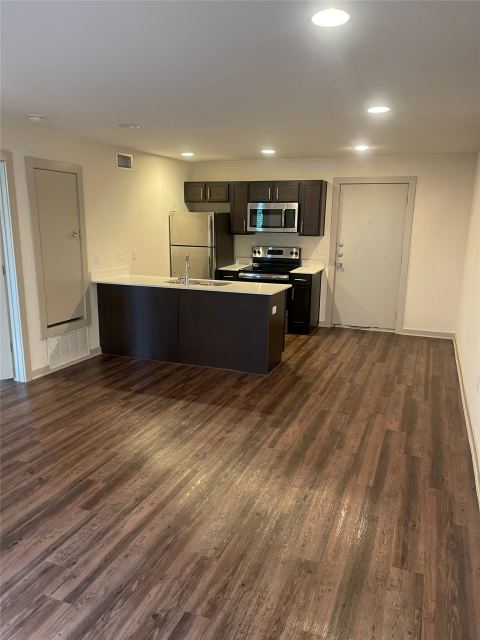 2806 Reagan Street 205, Dallas, TX 75219 — photo 2