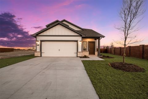 1452 Twin Forks Drive, Saginaw, TX 76131 — photo 3