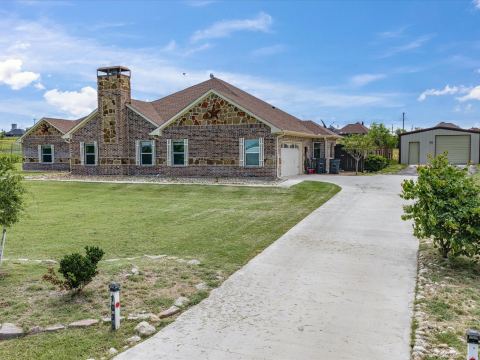 1032 Justin Drive, Springtown, TX 76082 — photo 2