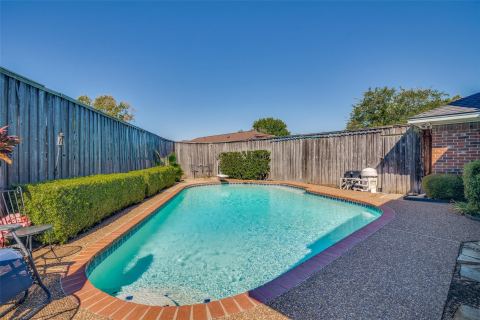 321 Kingsbridge Drive, Garland, TX 75040 — photo 3