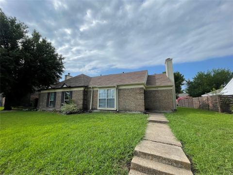 7614 Cousteau Drive, Rowlett