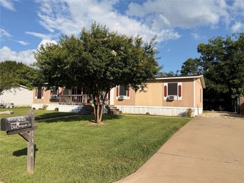 1344 Honeysuckle Drive, Mansfield, TX 76063 — photo 2