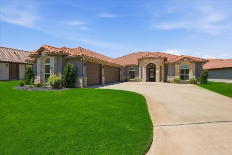 1616 Malibu Bay Court, Granbury, TX 76048 — photo 2