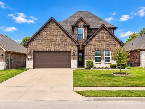 8406 Grant Lane, Greenville