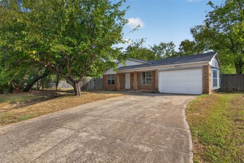 5211 Hideaway Court, Arlington, TX 76017 — photo 2