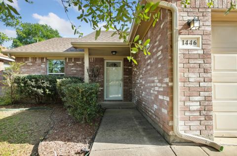 1446 Sax Leigh Drive, Dallas, TX 75241 — photo 2