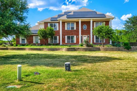 2508 Colt Lane, Crowley