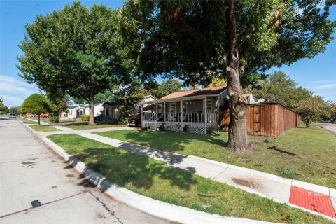 2603 Searcy Drive, Dallas, TX 75211 — photo 2