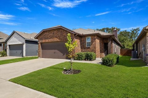 589 Concho Street, Aubrey, TX 76227 — photo 2