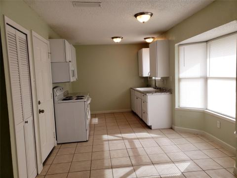 1202 Toyah Creek Lane, Garland, TX 75040 — photo 2