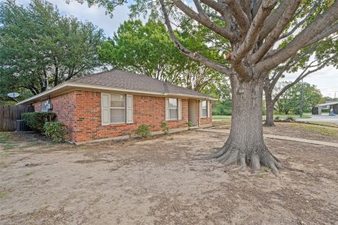 1515 Blackwell Drive, Irving, TX 75061 — photo 3
