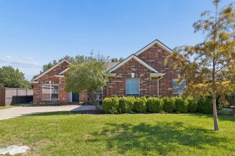 1592 Mahogany Drive, Allen