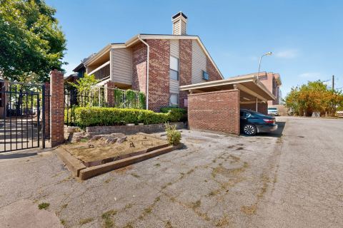 5750 Phoenix Drive 6, Dallas, TX 75231 — photo 2