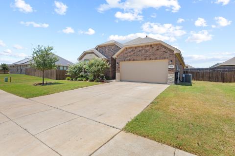 3507 Camden Creek Road, Krum, TX 76249 — photo 2