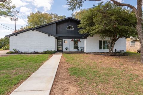 6401 Simmons Road, North Richland Hills, TX 76182 — photo 2