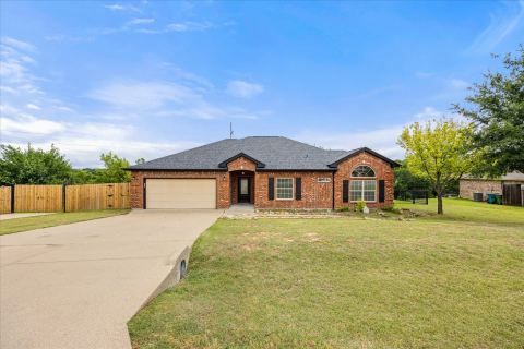 2935 Meandering Way, Granbury, TX 76049 — photo 3