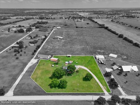 1524 County Road 1107B, Cleburne