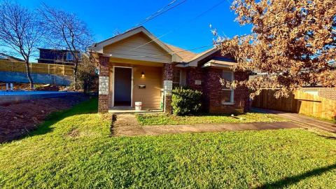 1511 Doyle Avenue, Dallas