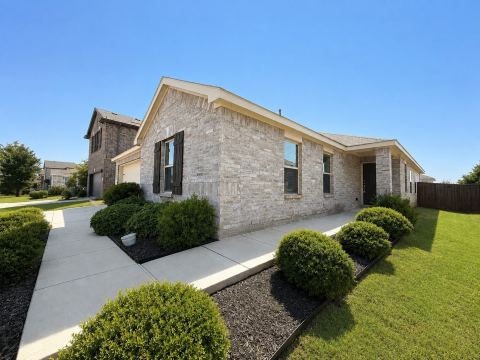 2605 Wesley Avenue, Aubrey, TX 76227 — photo 2