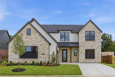 8421 Witt Street, North Richland Hills