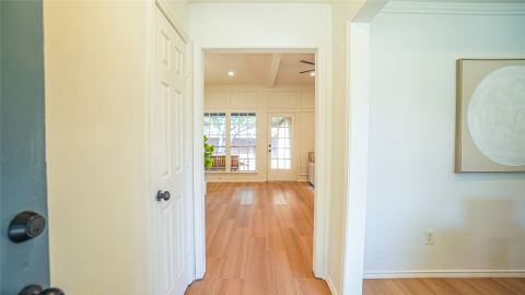1917 Middle Glen Drive, Carrollton, TX 75007 — photo 3