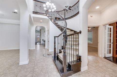 2043 Loma Alta Drive, Irving, TX 75063 — photo 2