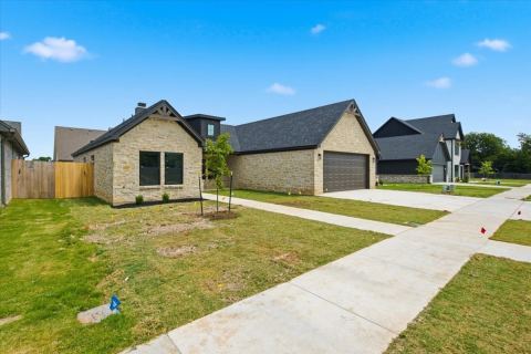 13015 Rainier Drive, Woodway, TX 76712 — photo 2