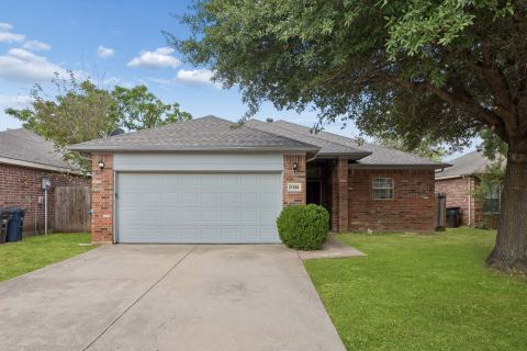 9308 Aubree Court, Fort Worth, TX 76140 — photo 2