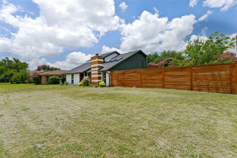 1302 Westwood Drive, Lewisville, TX 75067 — photo 3