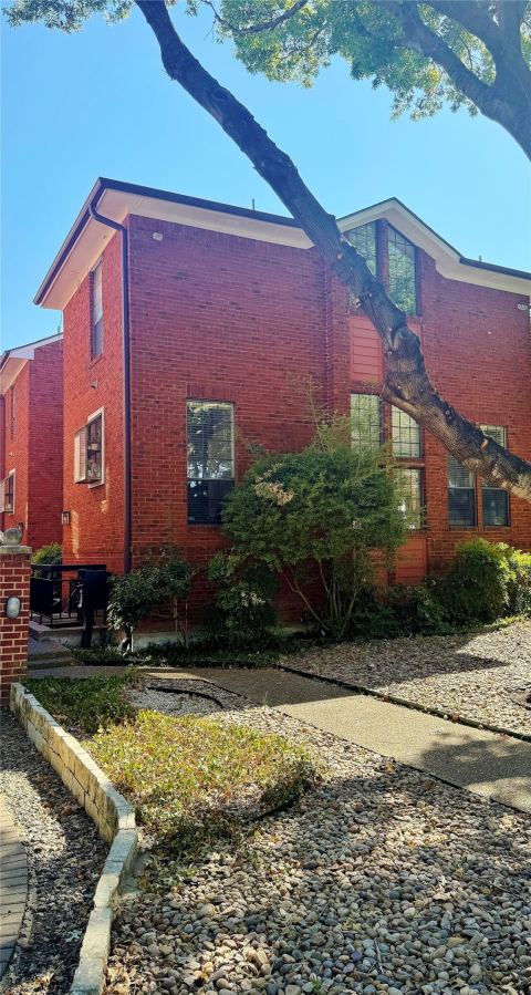 4141 Hyer Street D, University Park