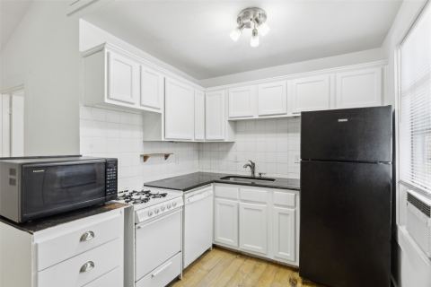 820 W 10th Street, Dallas, TX 75208 — photo 2