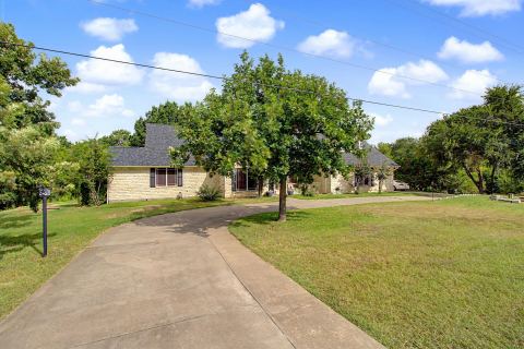 3558 S Nolan River Road, Cleburne, TX 76033 — photo 3