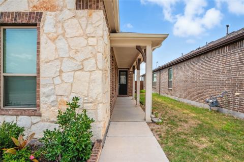 604 Bronze Forest Drive, Fort Worth, TX 76131 — photo 2