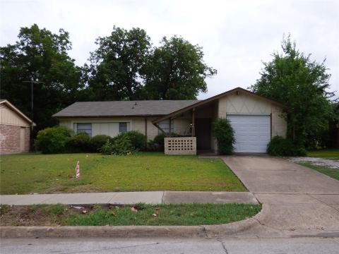 502 Moonlight Drive, Garland