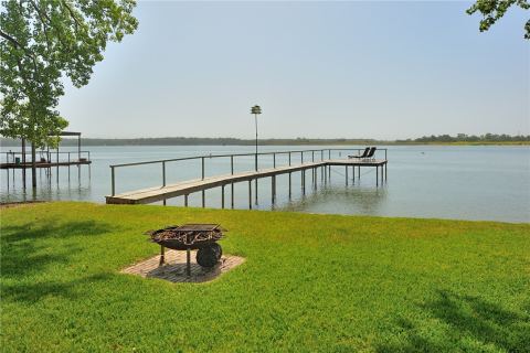 130 Marina View Court, Weatherford, TX 76087 — photo 2