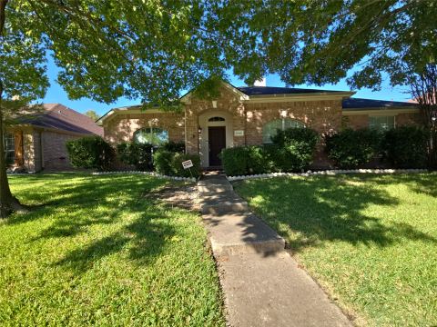 1545 Crystal Pass, Allen