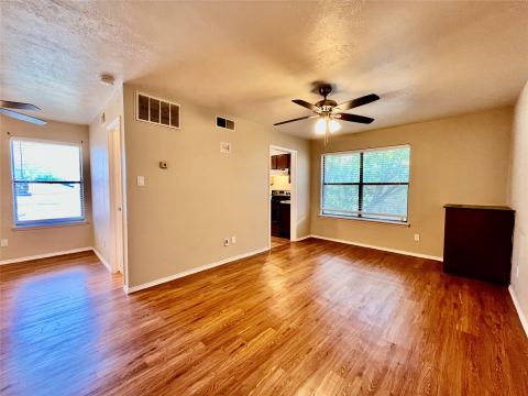 2526 W Prairie Street 205, Denton