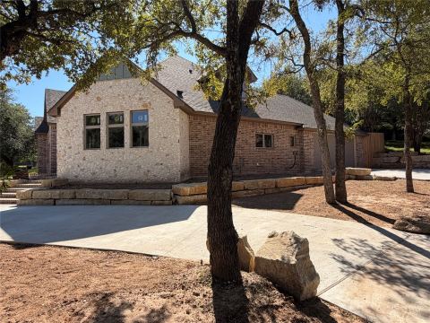 416 Keys Creek Drive, Waco, TX 76708 — photo 3