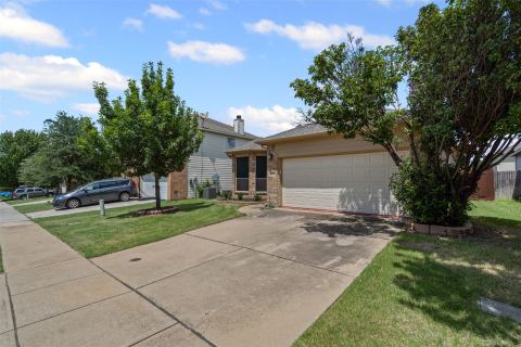 14208 Tijuana Trail, Fort Worth, TX 76052 — photo 3