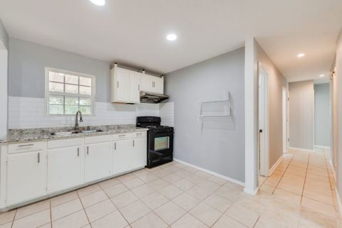 1213 De Ridder Avenue, Fort Worth, TX 76106 — photo 3