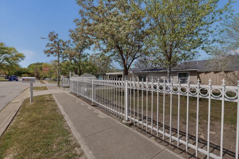 712 Hodgson Street, Fort Worth, TX 76115 — photo 2