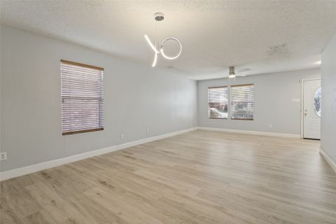 8712 Hunters Creek Drive, Fort Worth, TX 76123 — photo 3
