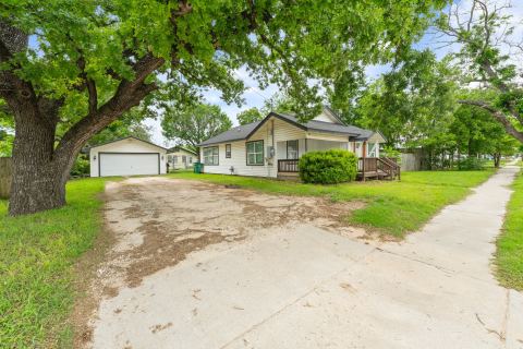 750 N Graham Street, Stephenville, TX 76401 — photo 3