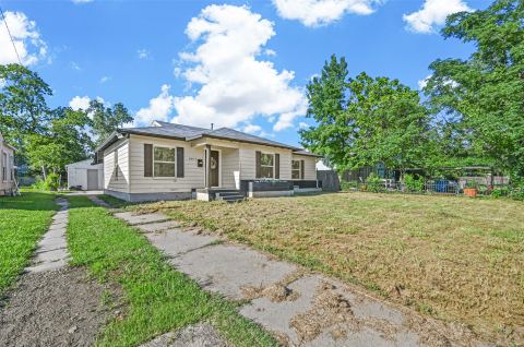 3677 Rockdale Drive, Dallas, TX 75220 — photo 2