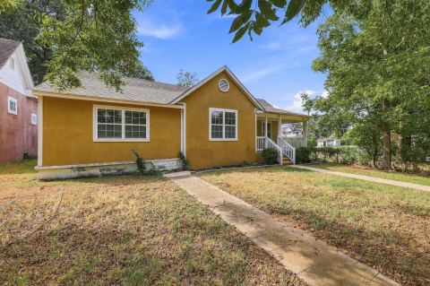 424 W Sears Street, Denison, TX 75020 — photo 2