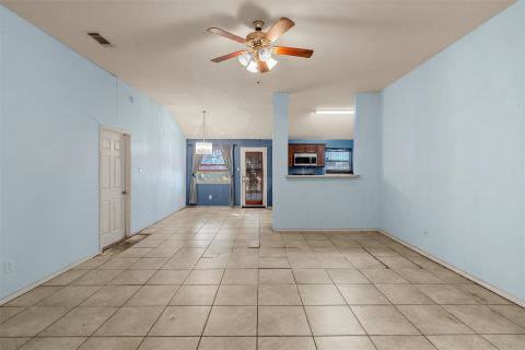 240 B B Burt, Waco, TX 76708 — photo 3