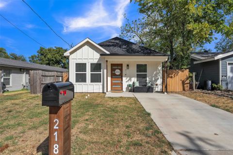 218 Locust Street S, Sulphur Springs, TX 75482 — photo 2